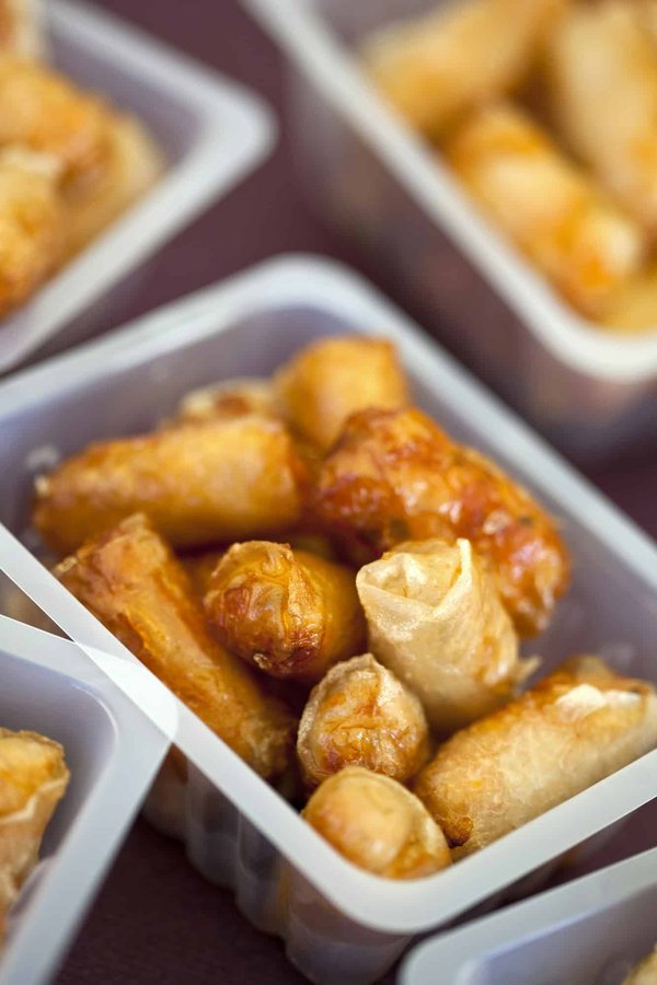 Comment réussir des nems vietnamiens croustillants avec une sauce nuoc-mâm?